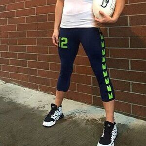 Twin Vision - NFL Seattle Seahawks 12 Yoga Capri Cropped Tights | Size XS